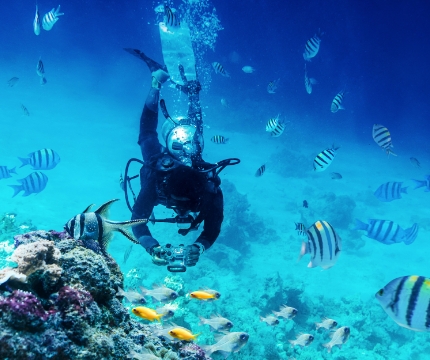 Al Mouj Muscat reinforces its commitment to sustainability with the installation of undersea bins to automatically collect rubbish